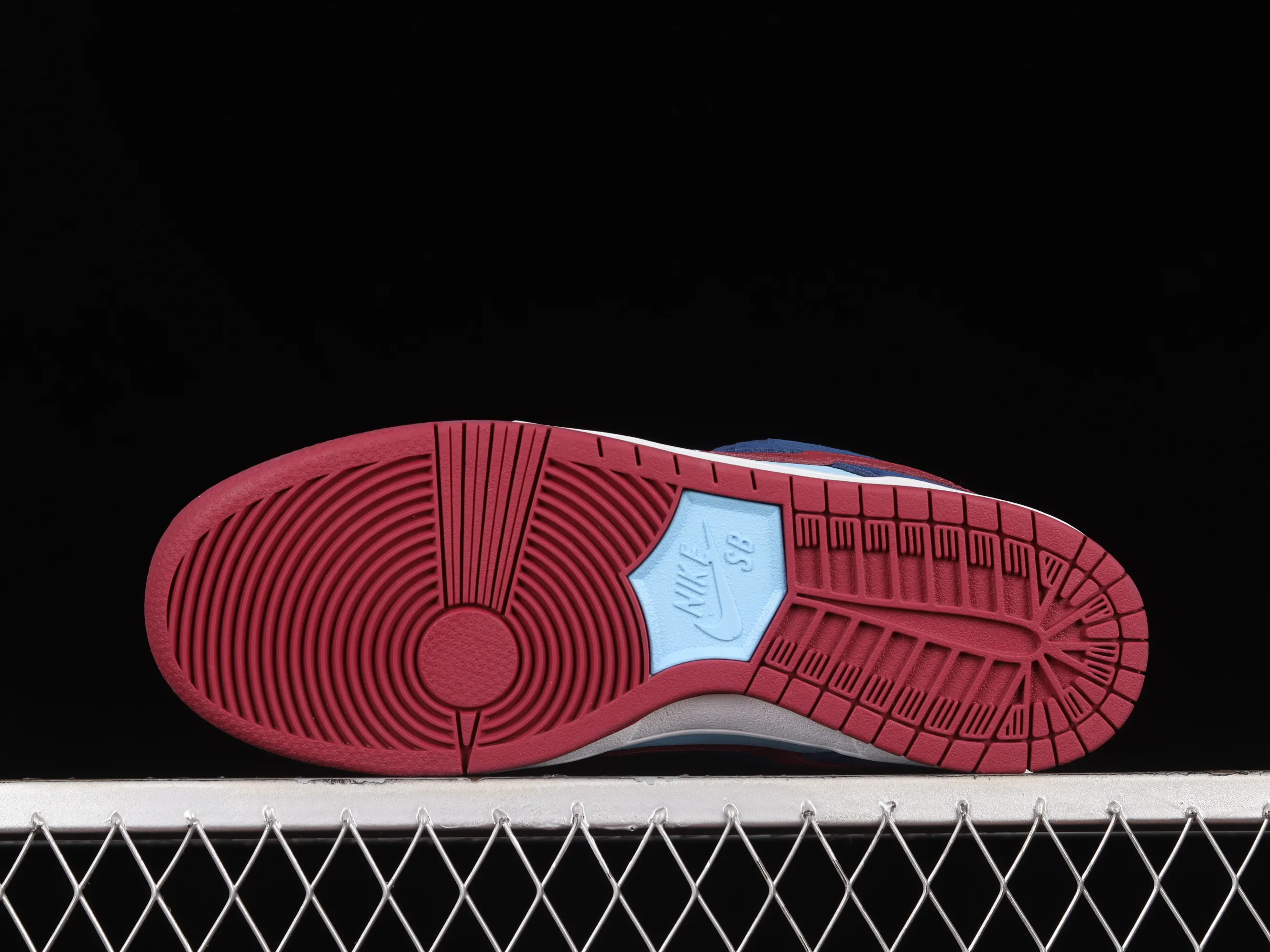 All categories Nk SB Dunk series Nk SB Dunk Low low-top sneakers Nk Dunk SB x FTC "Finally 20 Year" SB low-top sports and leisure sneakers 313170-463